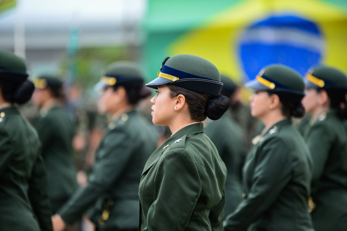 Alistamento militar feminino segue até junho; iniciativa voluntária está no segundo ano