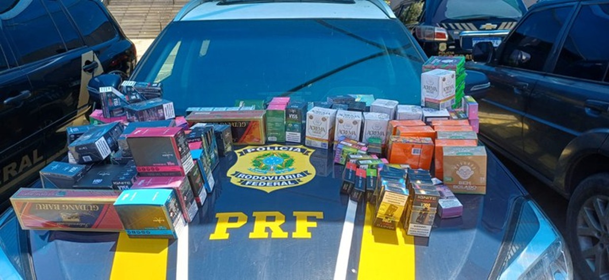 Guarapari: PRF faz apreensão de cigarros eletrônicos e maços contrabandeados