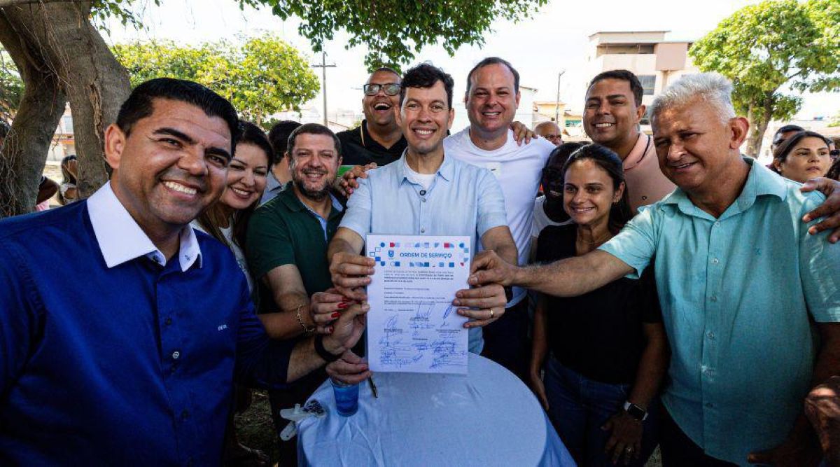 Investimento de R$ 1,8 milhão: Vila Velha assina ordens de serviço para obras de ponte e pavimentação