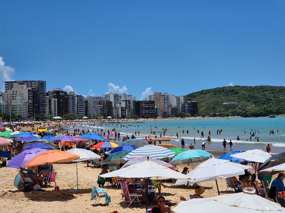 Feriado forte, resultado fraco: hotéis de Guarapari têm baixa ocupação no Carnaval