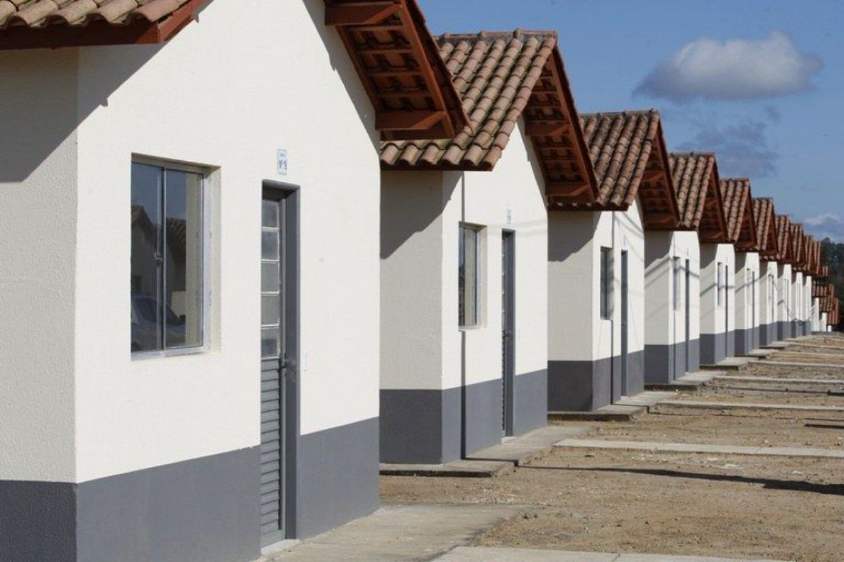 Anchieta inicia elaboração de plano habitacional para atender demandas da população