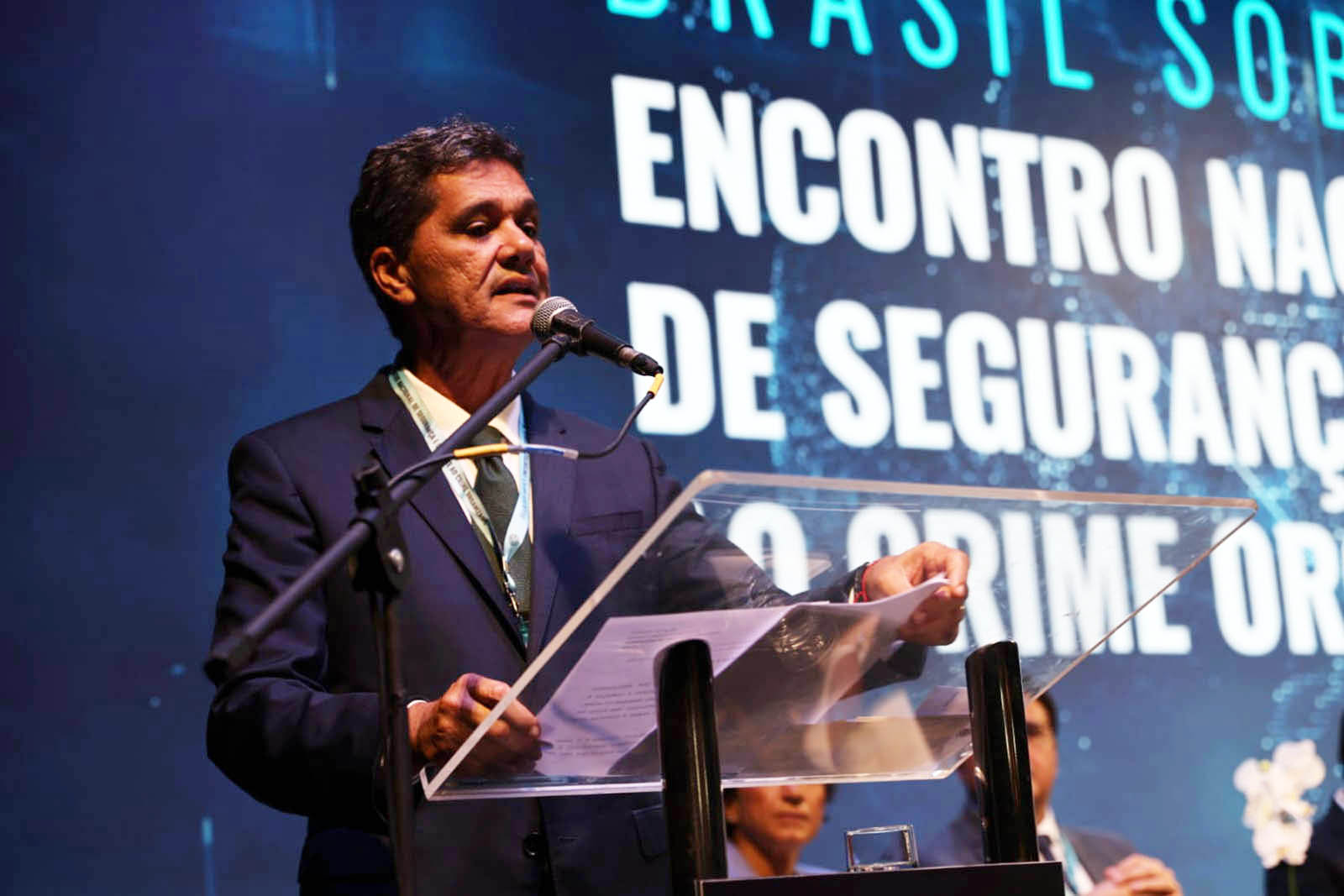 Classificar ações de facções como terrorismo foi pauta de Ferraço em evento sobre segurança pública