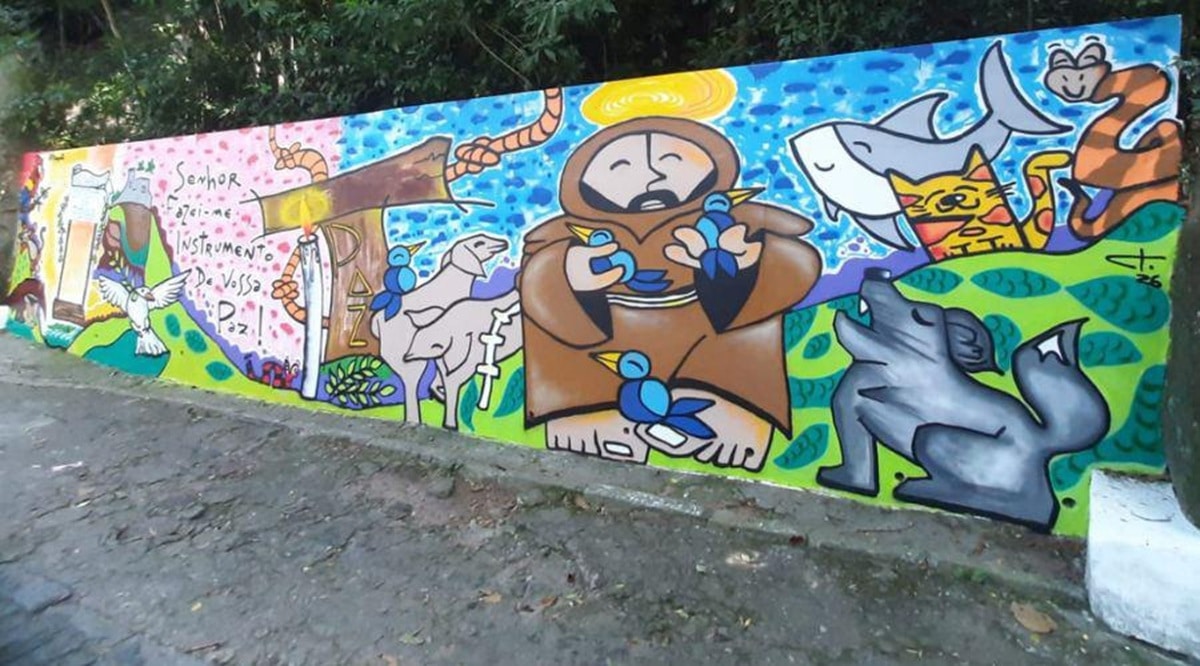 Vila Velha: muro da subida do Convento da Penha recebe intervenção artística