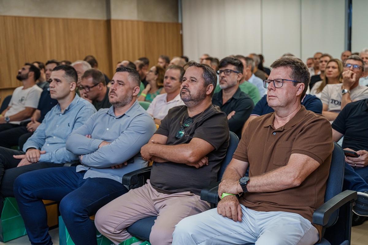 Cooperados do Sicoob ES economizaram R$ 3,9 bilhões em 2025