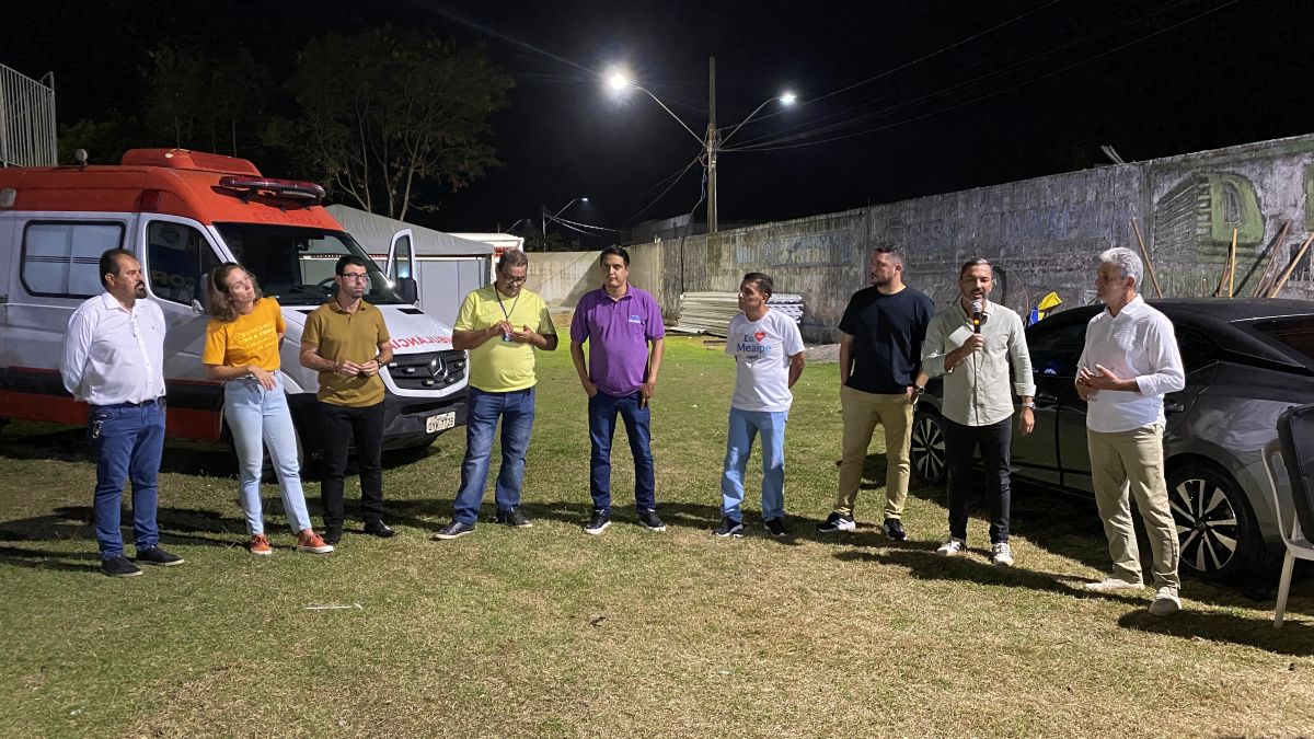 Tyago Hoffmann e Zé Preto entregam ambulância para reforçar segurança em eventos esportivos de Guarapari